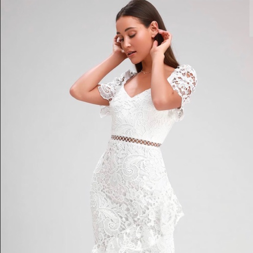 White lace ruffled midi Dress
